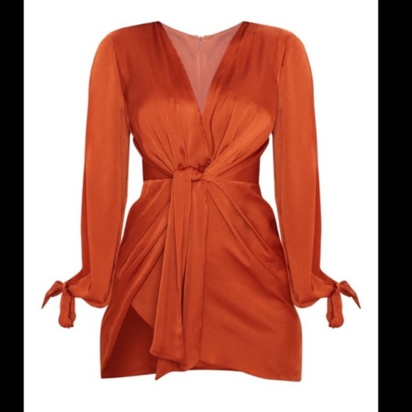 PrettyLittleThing Rust Long Sleeve Dress - Picture 9 of 11